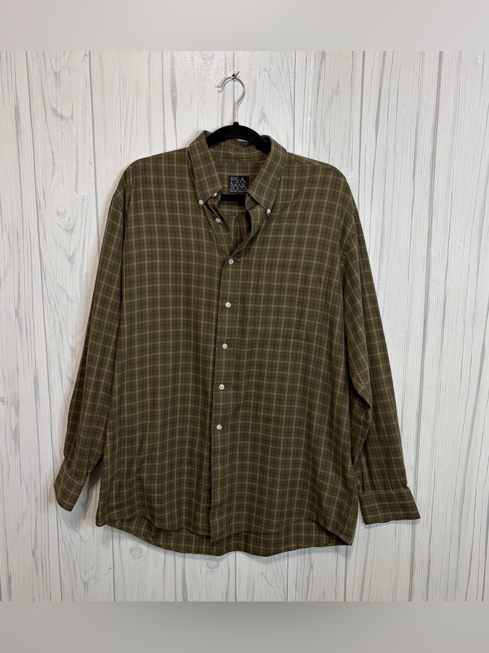 JOS A BANK Men’s Plaid Cotton Button Down, Large